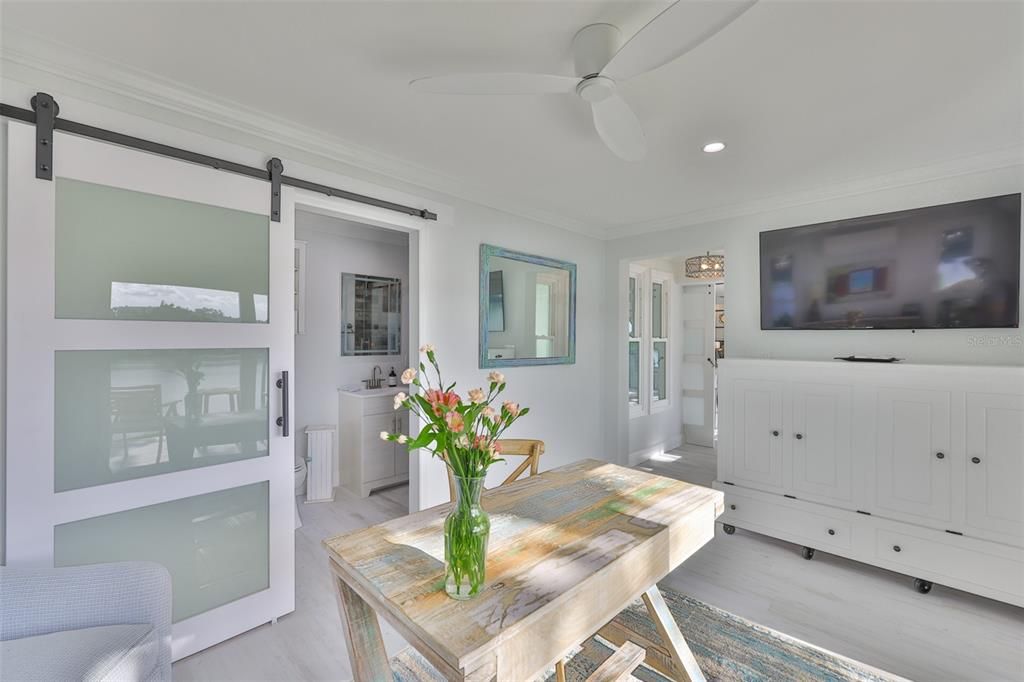 На продажу: $1,995,000 (3 спален, 4 ванн, 2504 Квадратных фут)