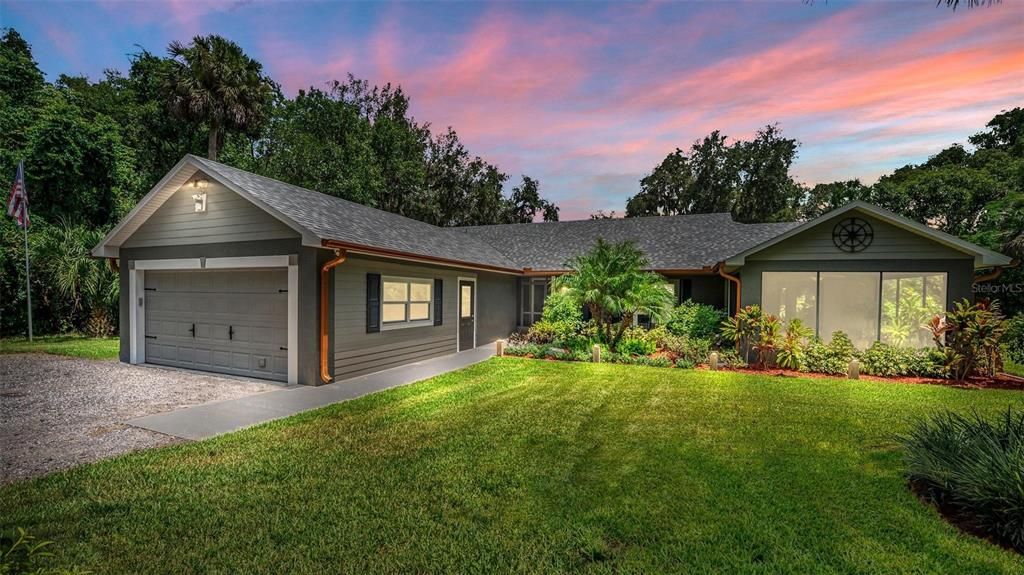 最近售出: $785,000 (3 贝兹, 2 浴室, 2246 平方英尺)