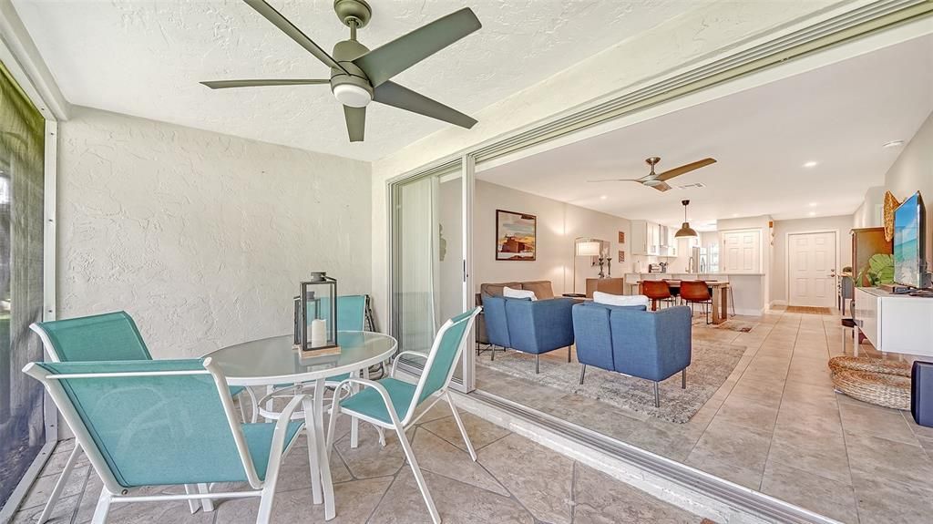 Active With Contract: $2,500 (2 beds, 2 baths, 1118 Square Feet)