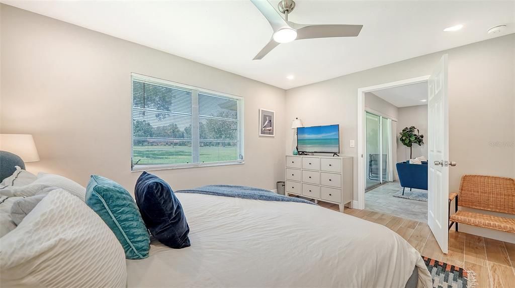 Active With Contract: $2,500 (2 beds, 2 baths, 1118 Square Feet)