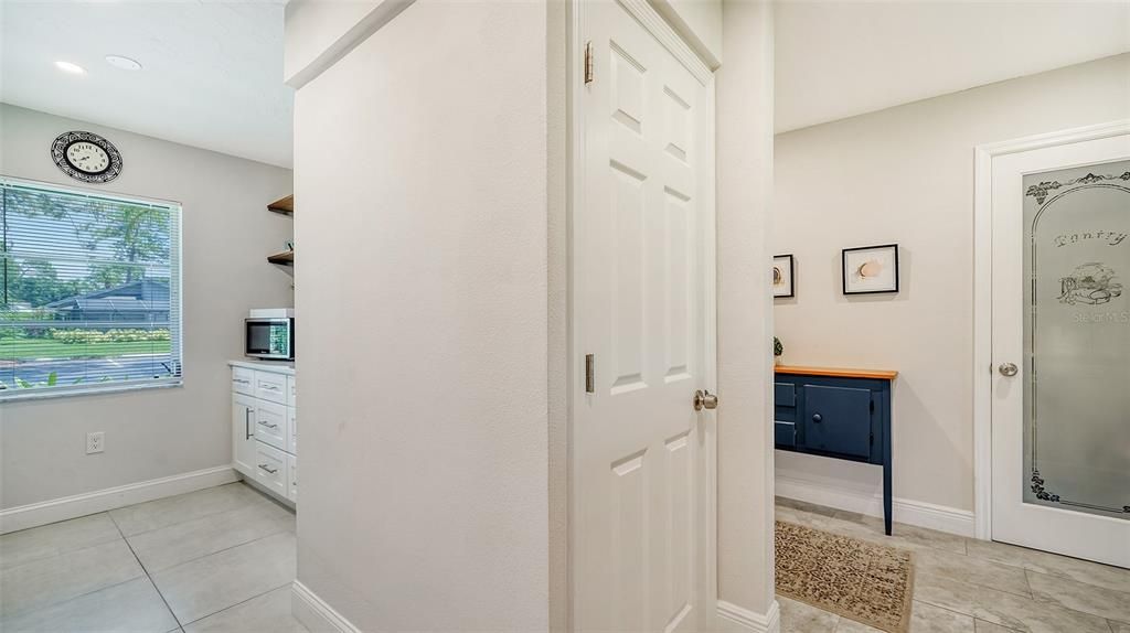 Active With Contract: $2,500 (2 beds, 2 baths, 1118 Square Feet)