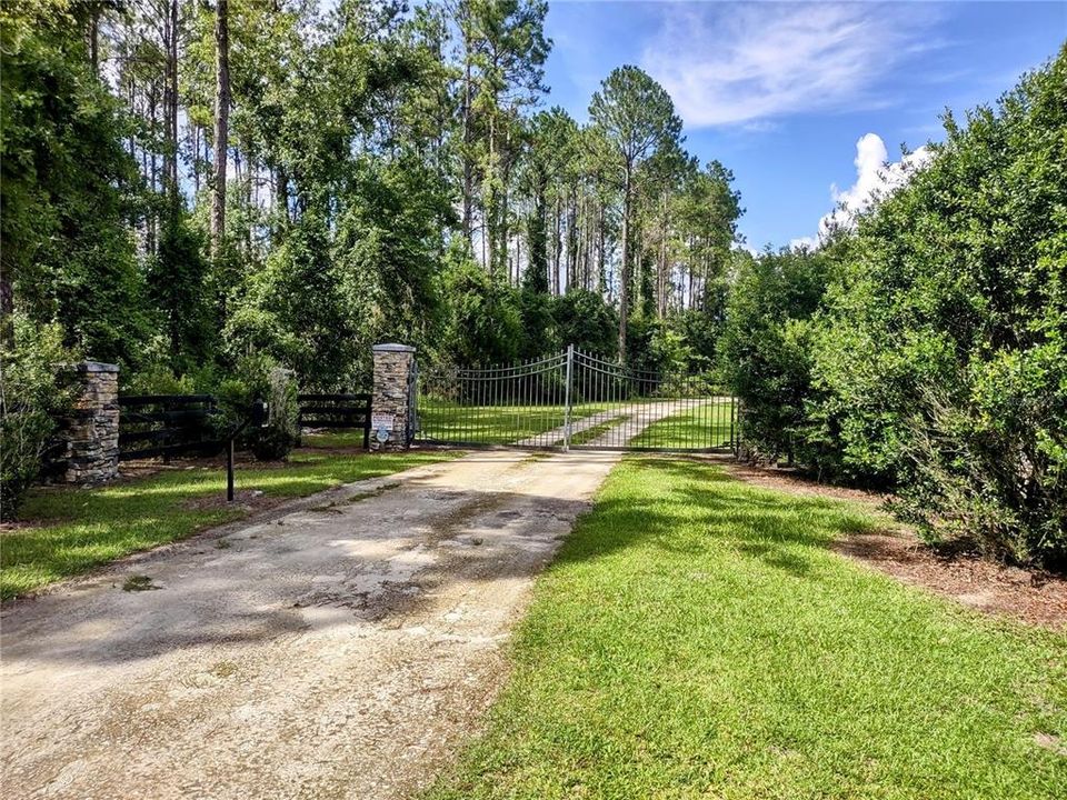 На продажу: $675,000 (3 спален, 2 ванн, 912 Квадратных фут)