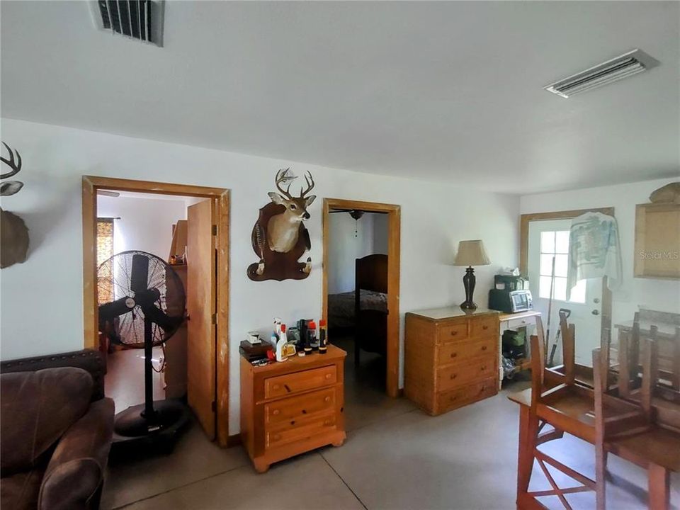 На продажу: $675,000 (3 спален, 2 ванн, 912 Квадратных фут)