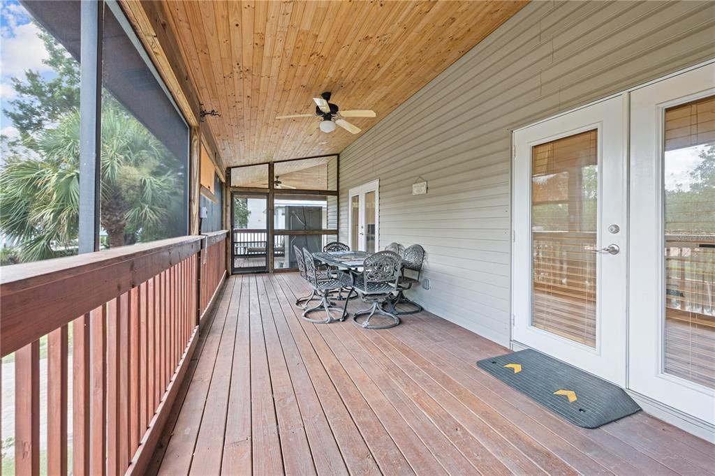 На продажу: $685,000 (2 спален, 2 ванн, 1575 Квадратных фут)