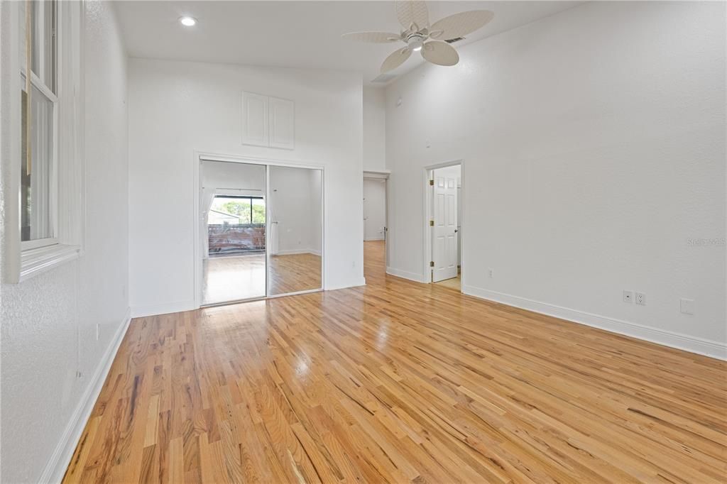 На продажу: $685,000 (2 спален, 2 ванн, 1575 Квадратных фут)