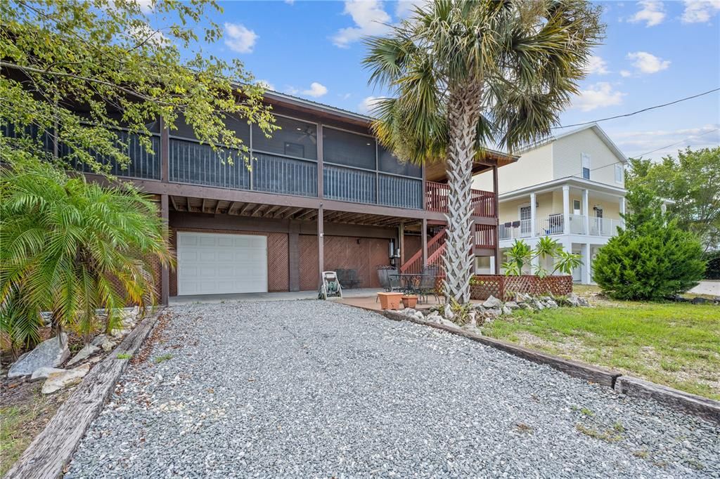 На продажу: $685,000 (2 спален, 2 ванн, 1575 Квадратных фут)