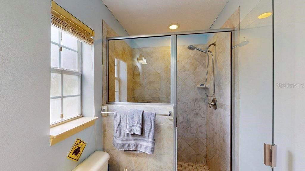 En Venta: $797,000 (5 camas, 4 baños, 3482 Pies cuadrados)