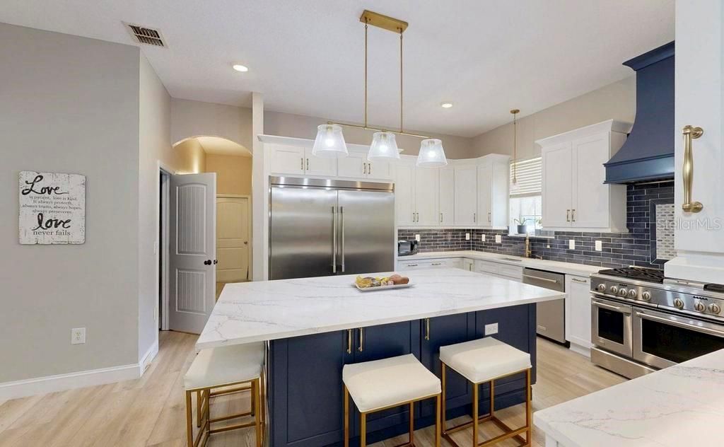 En Venta: $797,000 (5 camas, 4 baños, 3482 Pies cuadrados)