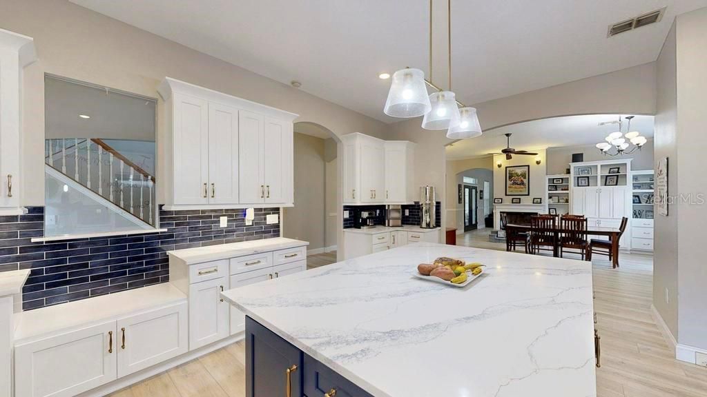 En Venta: $797,000 (5 camas, 4 baños, 3482 Pies cuadrados)