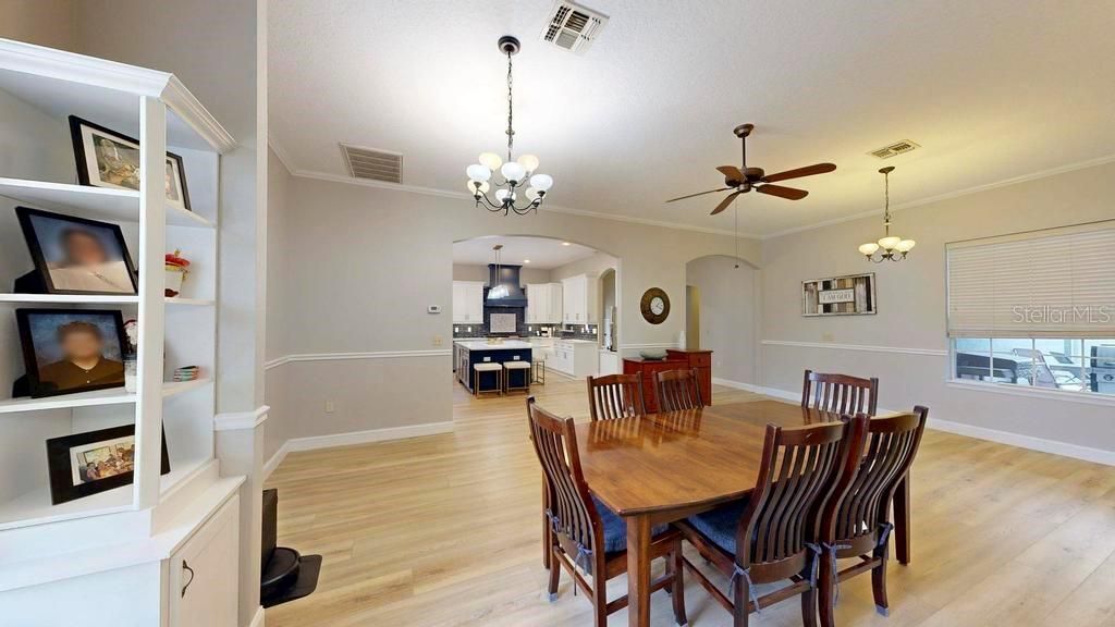 En Venta: $797,000 (5 camas, 4 baños, 3482 Pies cuadrados)