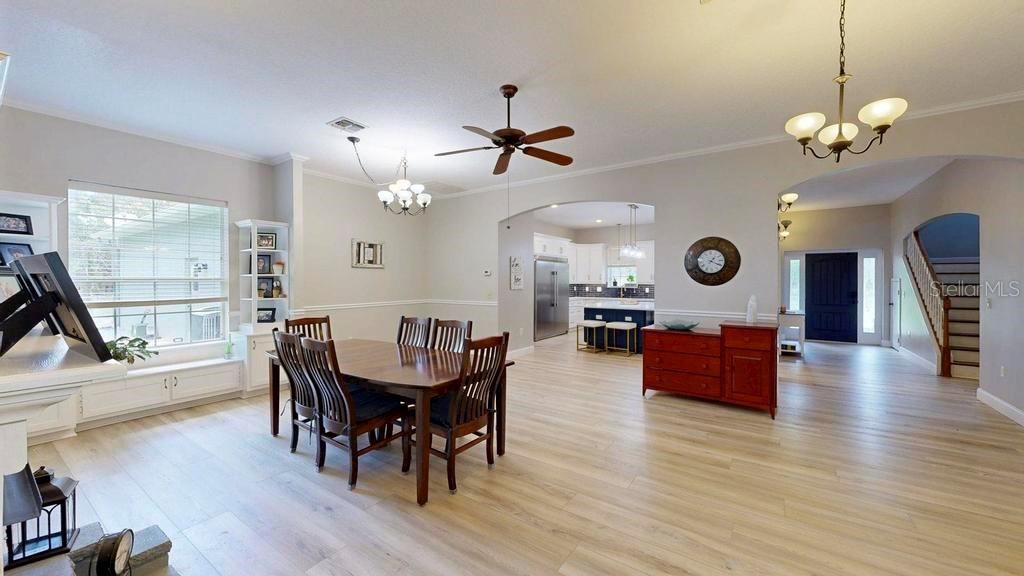 En Venta: $797,000 (5 camas, 4 baños, 3482 Pies cuadrados)