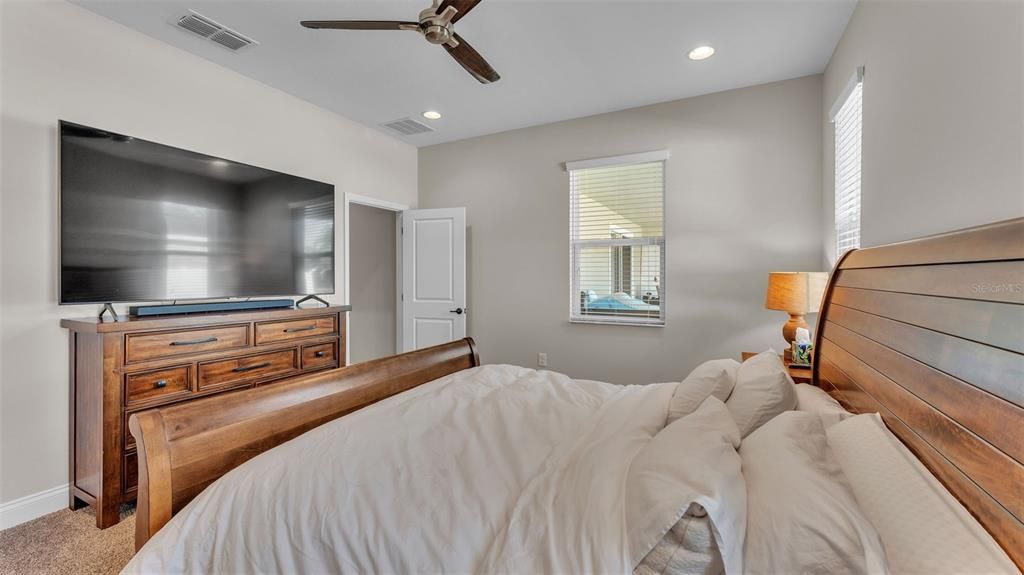 待售: $549,000 (4 贝兹, 3 浴室, 2580 平方英尺)