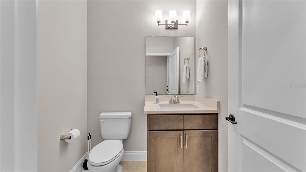 待售: $549,000 (4 贝兹, 3 浴室, 2580 平方英尺)