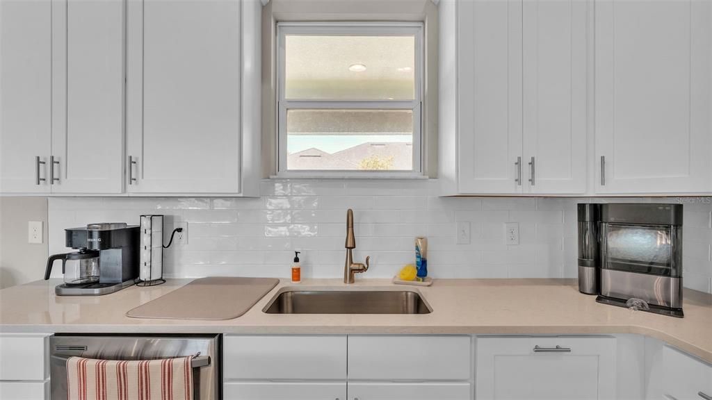 待售: $549,000 (4 贝兹, 3 浴室, 2580 平方英尺)