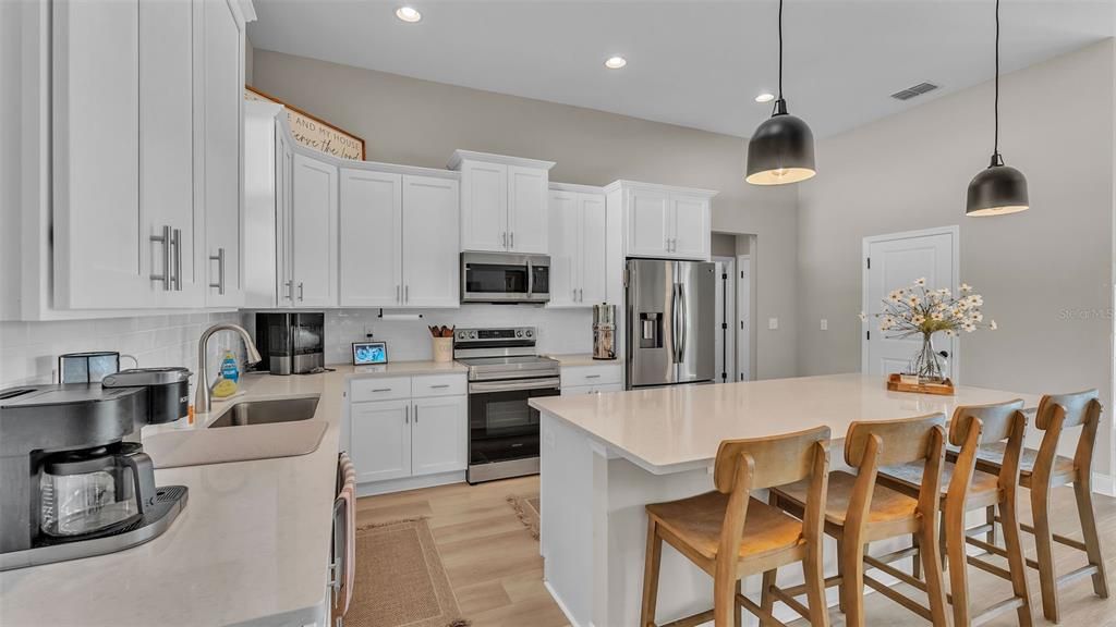 待售: $549,000 (4 贝兹, 3 浴室, 2580 平方英尺)