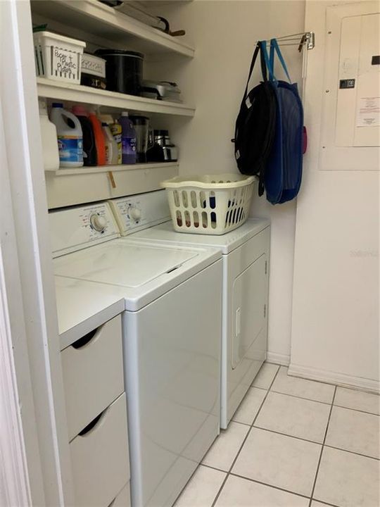 待售: $142,500 (2 贝兹, 2 浴室, 1056 平方英尺)