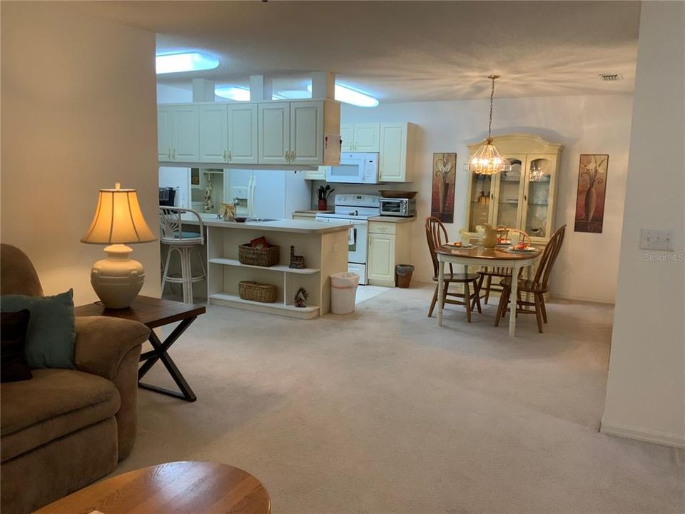 待售: $142,500 (2 贝兹, 2 浴室, 1056 平方英尺)