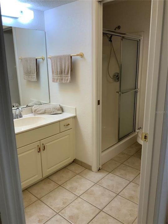 待售: $142,500 (2 贝兹, 2 浴室, 1056 平方英尺)