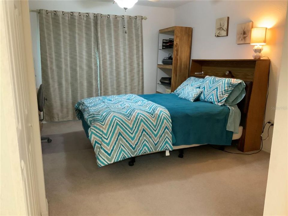 待售: $142,500 (2 贝兹, 2 浴室, 1056 平方英尺)