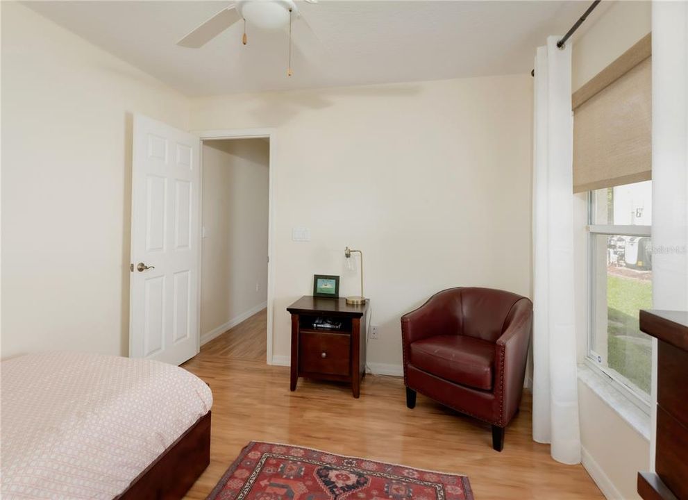 合同活跃: $519,900 (3 贝兹, 2 浴室, 1702 平方英尺)