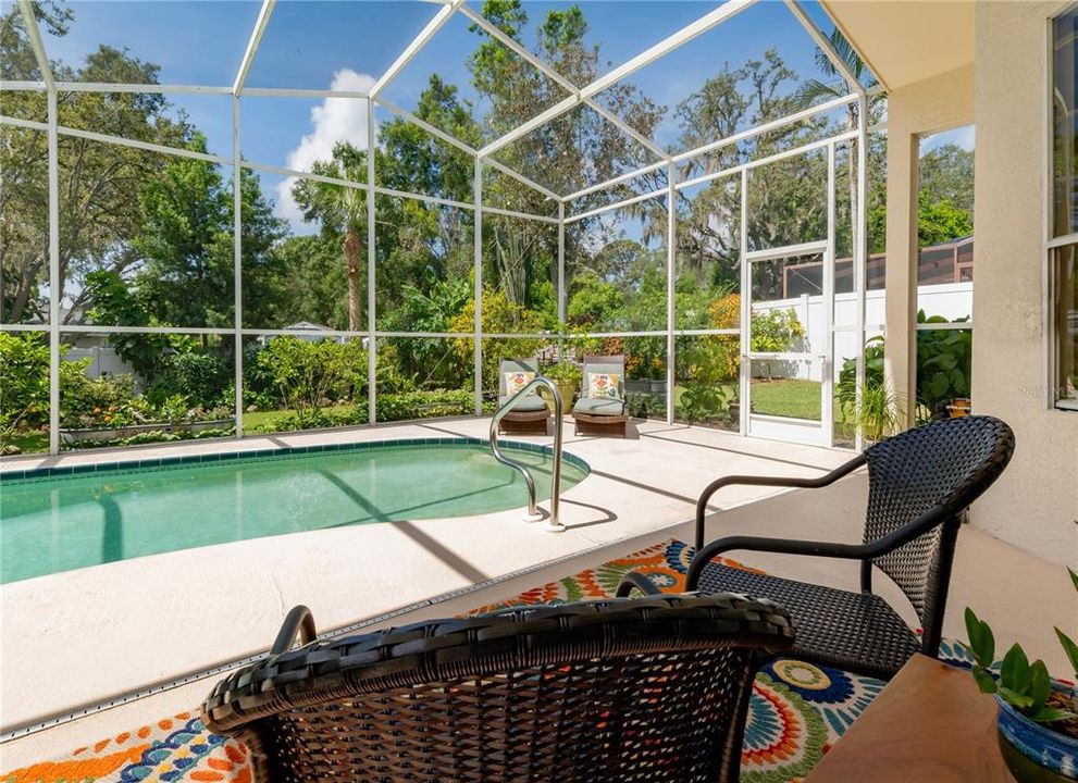 合同活跃: $519,900 (3 贝兹, 2 浴室, 1702 平方英尺)