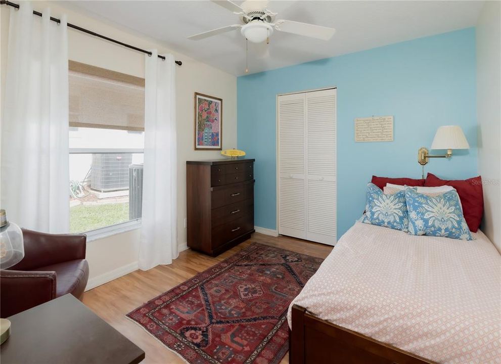 合同活跃: $519,900 (3 贝兹, 2 浴室, 1702 平方英尺)