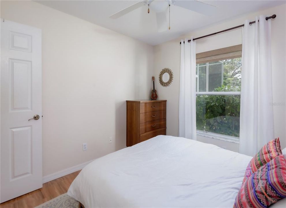 合同活跃: $519,900 (3 贝兹, 2 浴室, 1702 平方英尺)