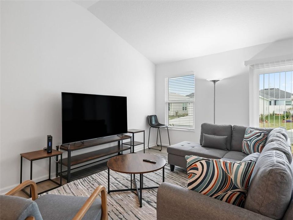 В аренду: $2,100 (2 спален, 2 ванн, 1198 Квадратных фут)