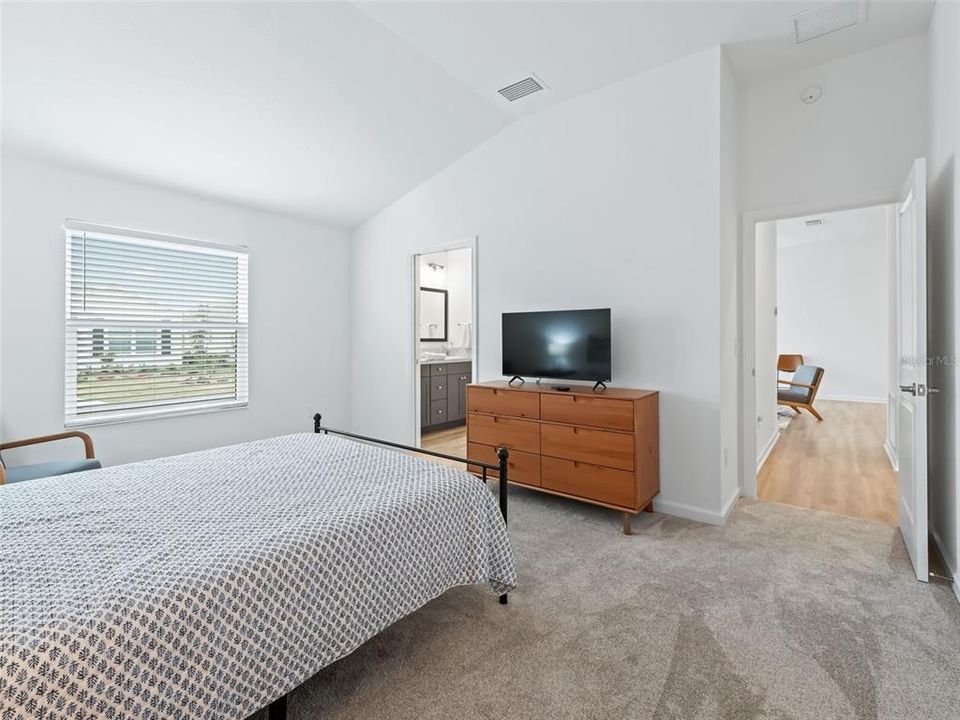 В аренду: $2,100 (2 спален, 2 ванн, 1198 Квадратных фут)