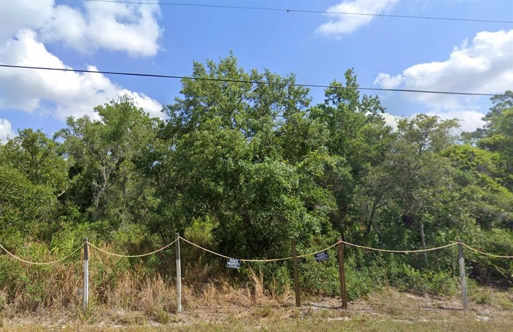 На продажу: $29,000 (0.18 acres)