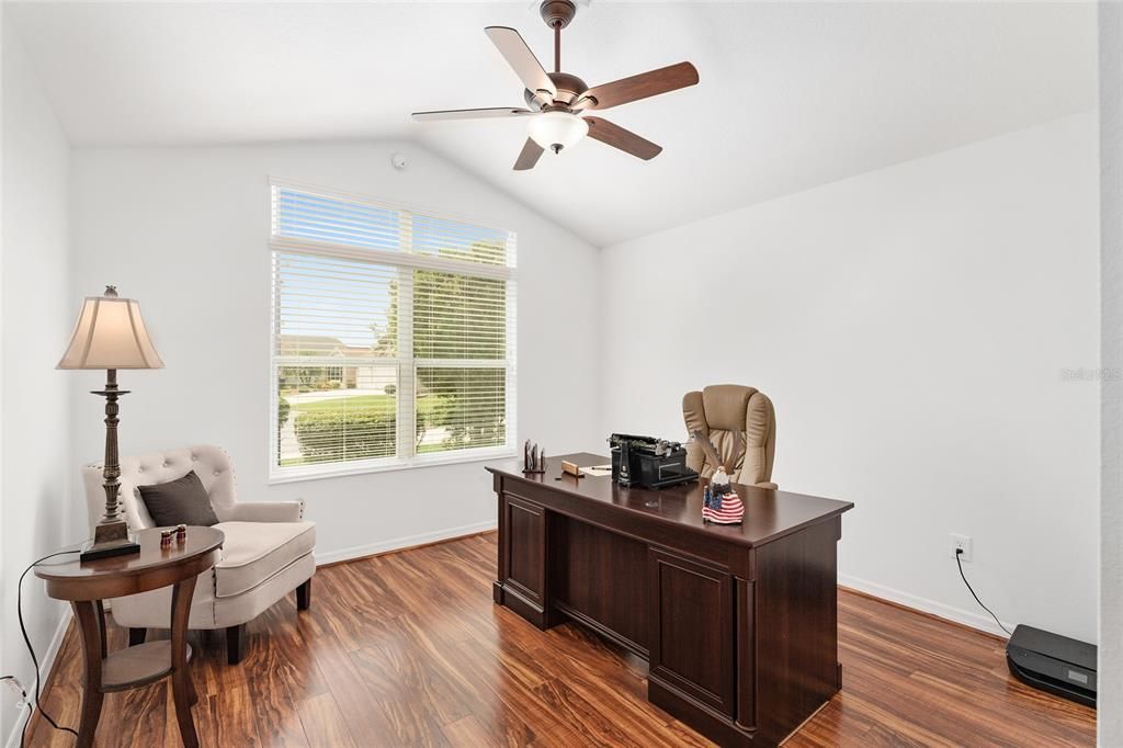 En Venta: $685,000 (3 camas, 2 baños, 1914 Pies cuadrados)