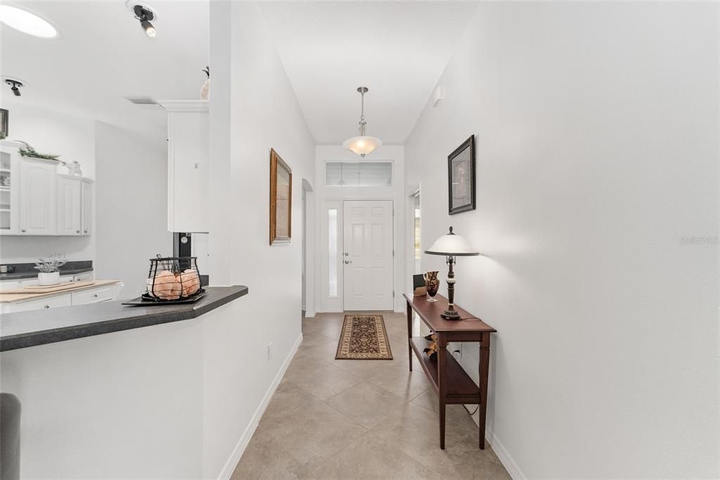 En Venta: $685,000 (3 camas, 2 baños, 1914 Pies cuadrados)