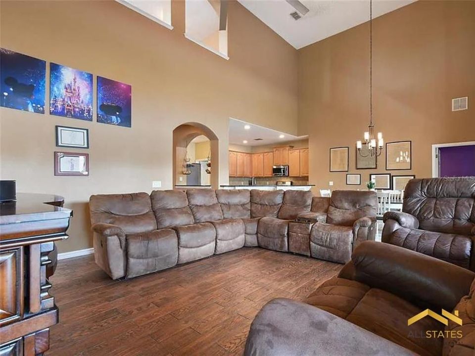 В аренду: $2,995 (6 спален, 3 ванн, 3482 Квадратных фут)