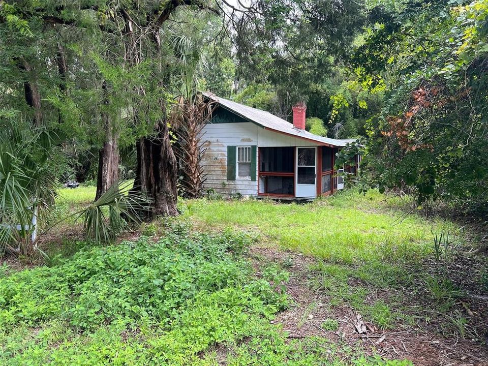 Recently Sold: $67,999 (1 beds, 1 baths, 632 Square Feet)