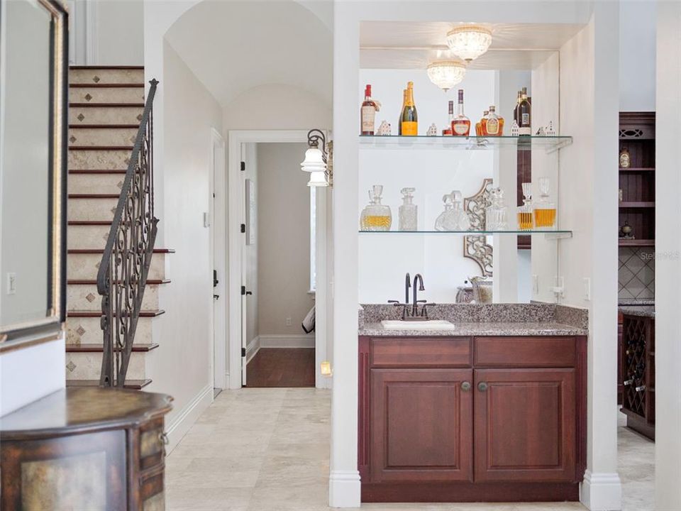 For Sale: $2,000,000 (5 beds, 6 baths, 4898 Square Feet)