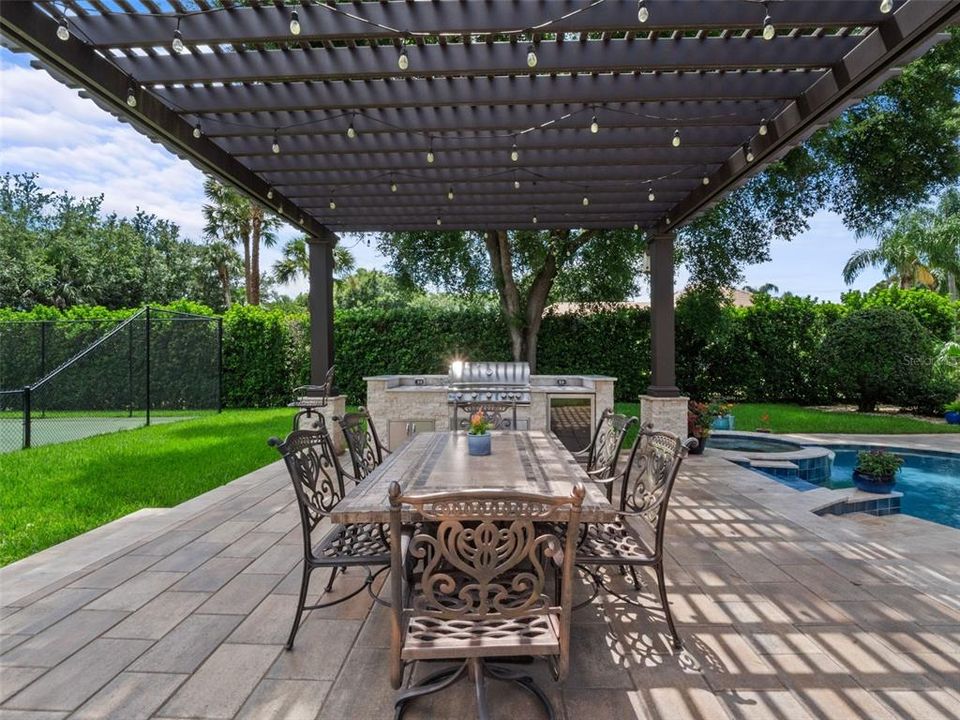 For Sale: $2,000,000 (5 beds, 6 baths, 4898 Square Feet)