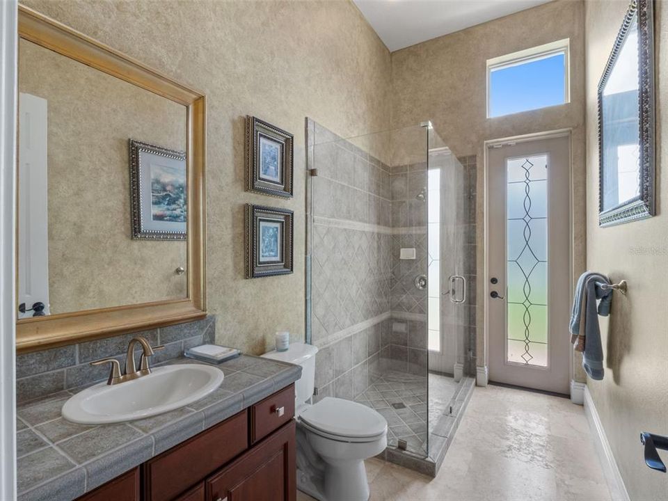 For Sale: $2,000,000 (5 beds, 6 baths, 4898 Square Feet)