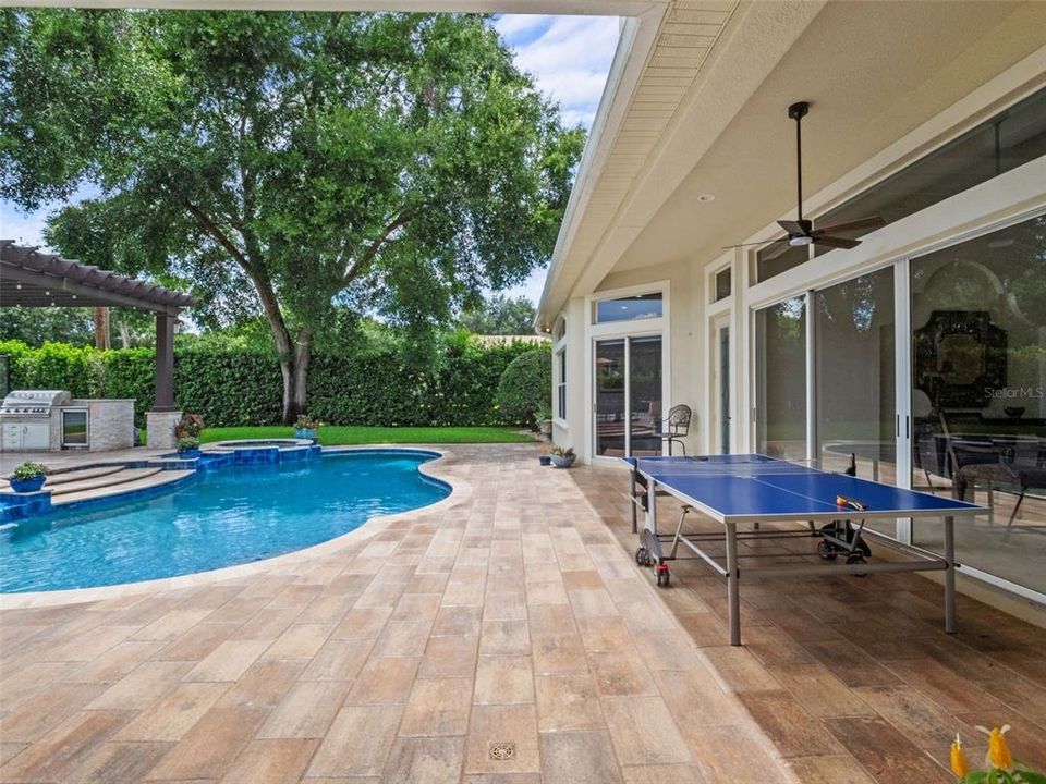 For Sale: $2,000,000 (5 beds, 6 baths, 4898 Square Feet)