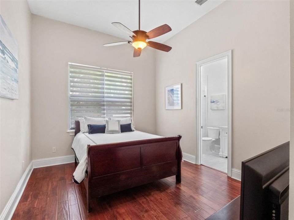 For Sale: $2,000,000 (5 beds, 6 baths, 4898 Square Feet)