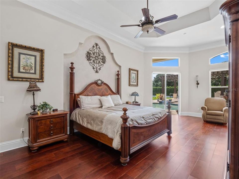 For Sale: $2,000,000 (5 beds, 6 baths, 4898 Square Feet)