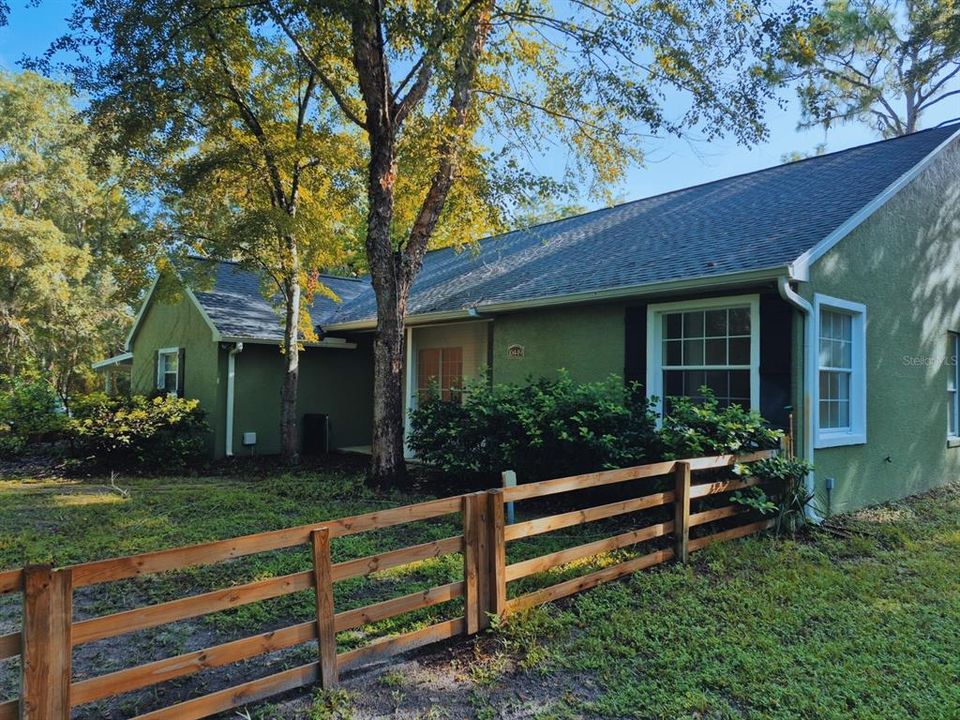 Recently Sold: $375,000 (3 beds, 2 baths, 2342 Square Feet)