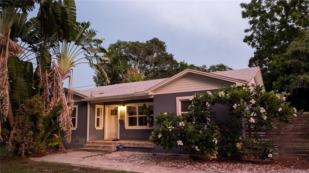 Recientemente alquilado: $2,780 (2 camas, 1 baños, 1144 Pies cuadrados)