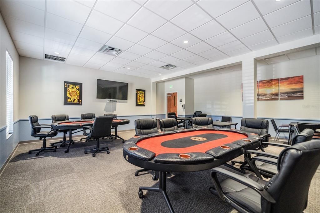 For Sale: $297,000 (2 beds, 2 baths, 1700 Square Feet)