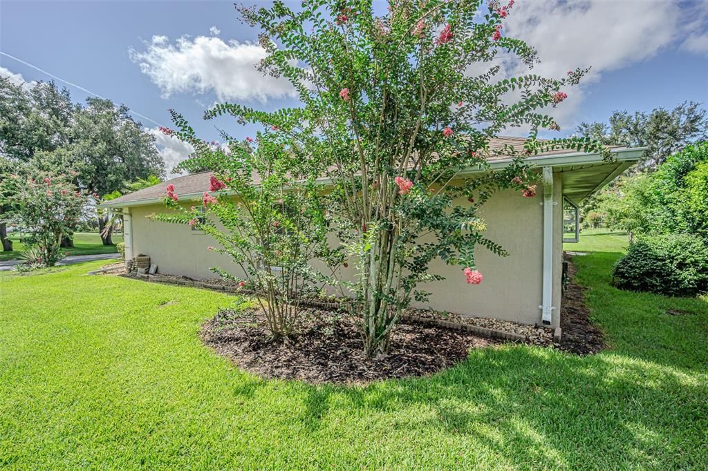 For Sale: $297,000 (2 beds, 2 baths, 1700 Square Feet)