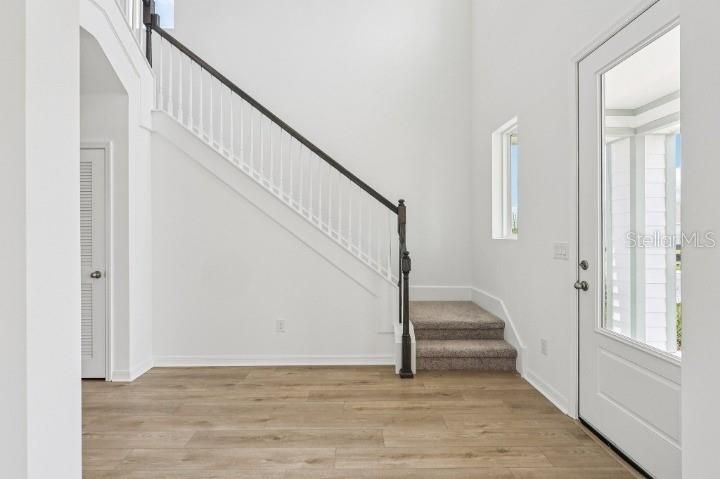 Activo con contrato: $599,990 (4 camas, 3 baños, 3074 Pies cuadrados)