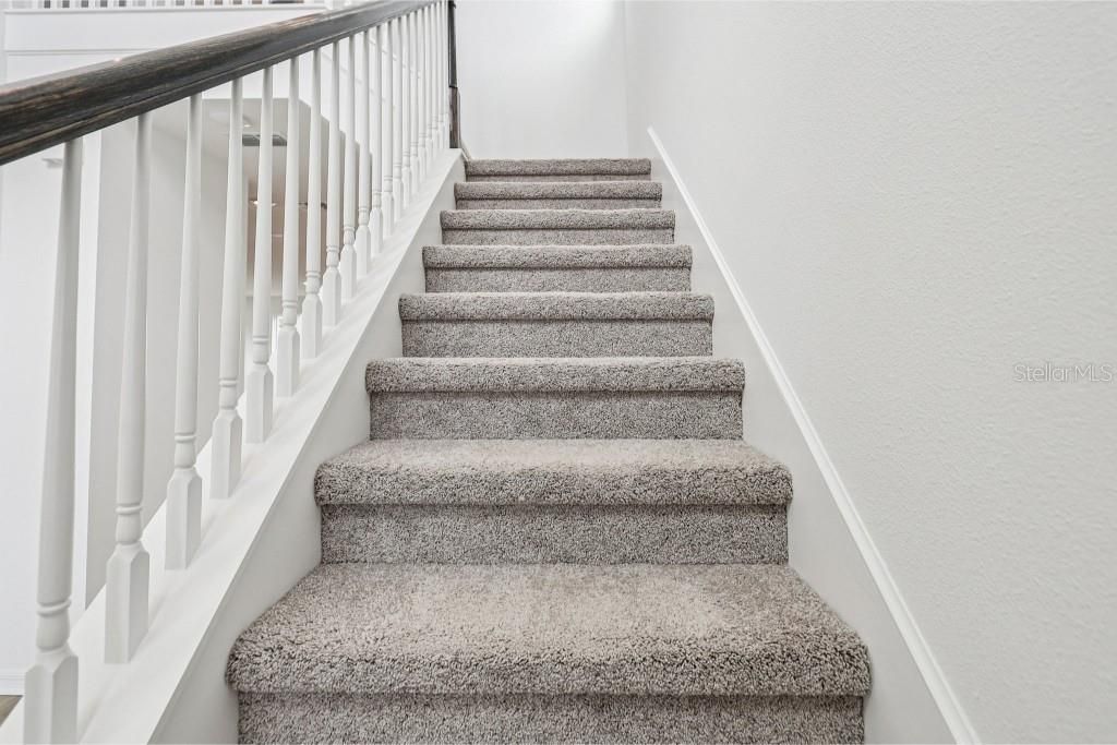 Activo con contrato: $599,990 (4 camas, 3 baños, 3074 Pies cuadrados)