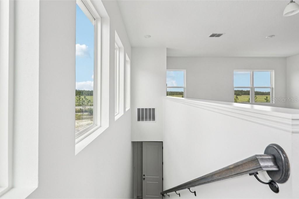 Activo con contrato: $599,990 (4 camas, 3 baños, 3074 Pies cuadrados)