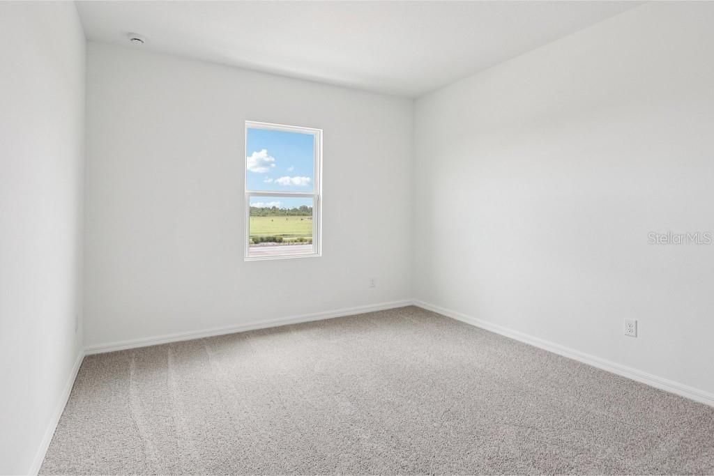 Activo con contrato: $599,990 (4 camas, 3 baños, 3074 Pies cuadrados)