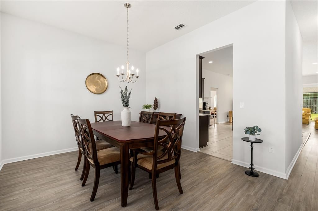 For Sale: $379,900 (3 beds, 2 baths, 1970 Square Feet)