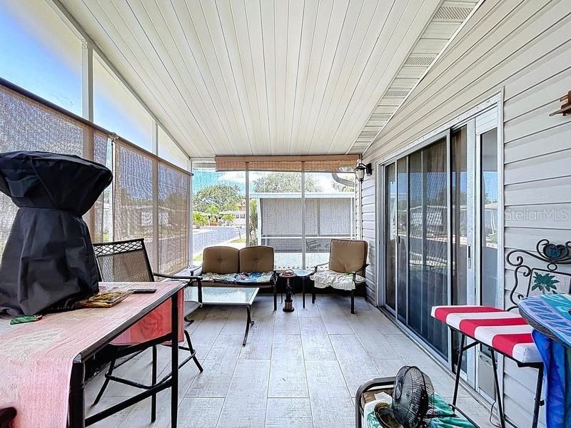 For Sale: $139,000 (2 beds, 2 baths, 864 Square Feet)